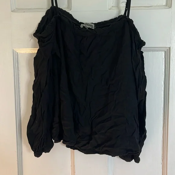 Black off the shoulder top with long sleeves - Picture 1 of 3